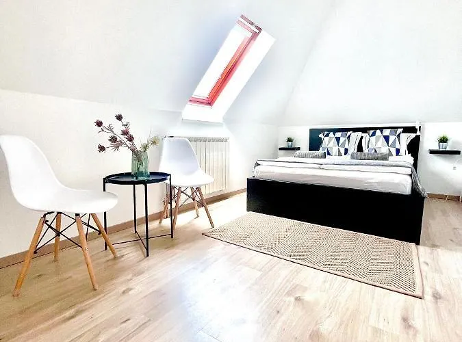 Hencz Vendeghaz 招待所